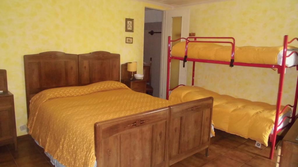 Agriturismo Fiorendo Pinerolo ภายนอก รูปภาพ