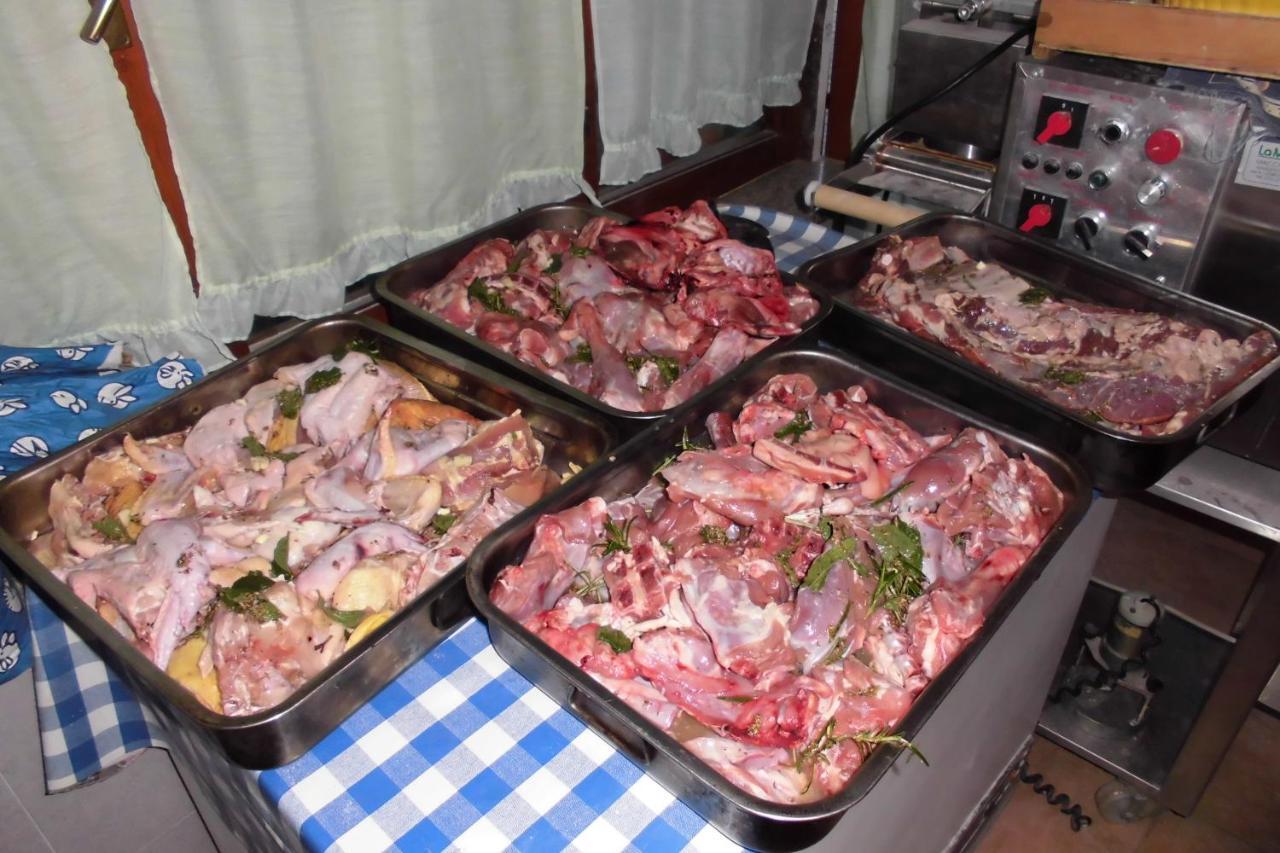 Agriturismo Fiorendo Pinerolo ภายนอก รูปภาพ